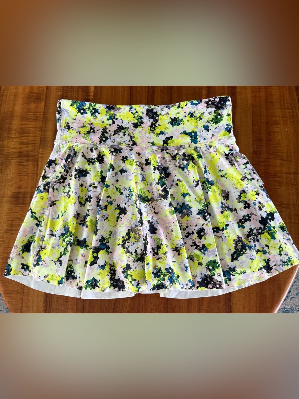 Old Navy Vibrant floral print high-rise active skort, Juniors Size XXL